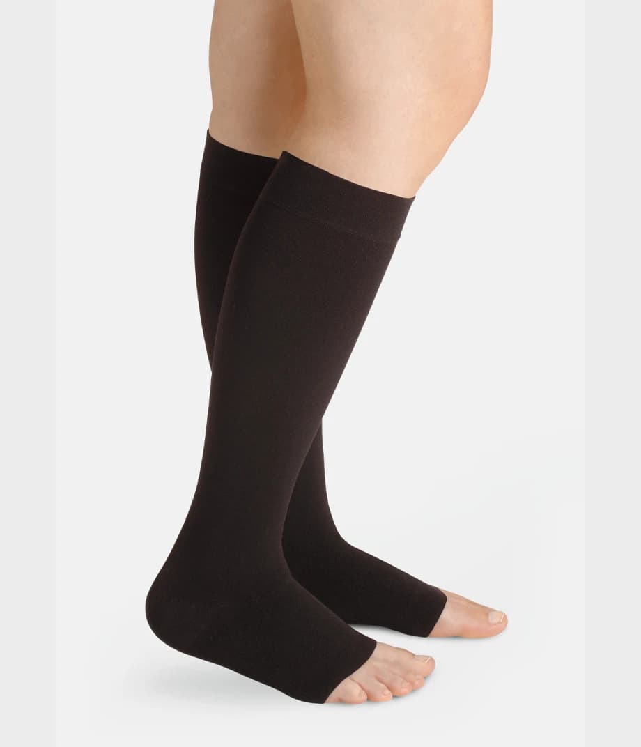 جوارب Juzo Dynamic Cotton الضاغطة 3511 AD | جوارب ضغط حتى الركبة
