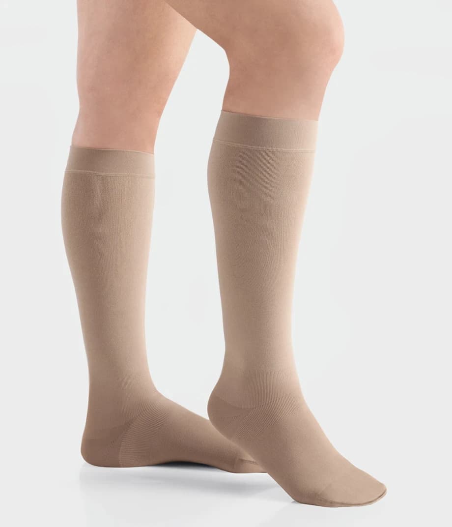 Juzo Move Compression Stockings AD | Easy Donning with Slide Knit Technology | Below Knee Closed Toe